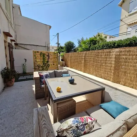 T2 Terrasse, Wifi, Plage De Sable A 2mn A Pied ! * La Seyne-sur-Mer
