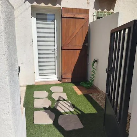 Apartamento T2 Terrasse, Wifi, Plage De Sable A 2mn A Pied ! La Seyne-sur-Mer